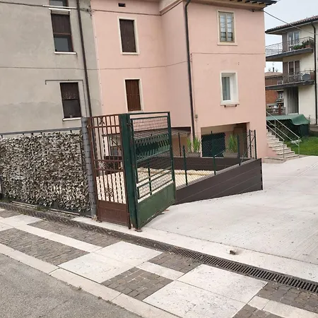 公寓 Casa Noemi 内格拉尔